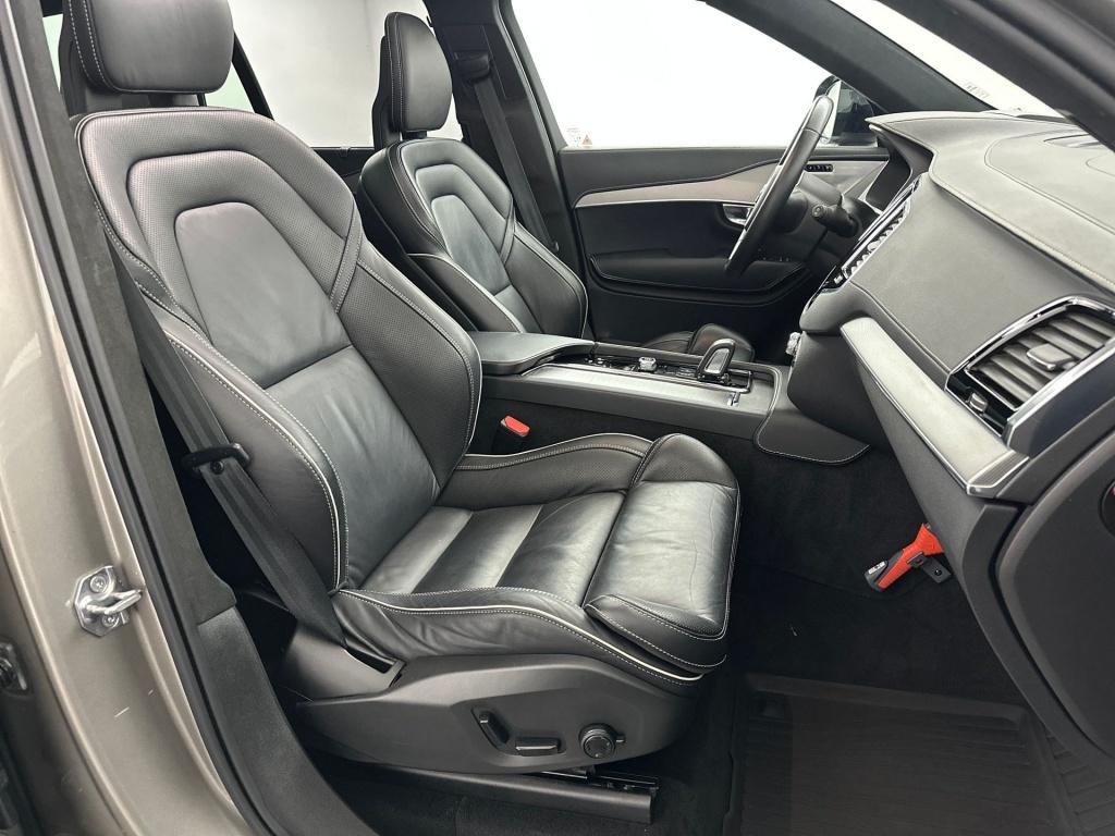 Volvo XC90 t8 390pk r-design | full options !! b&w| luchtvering| trekhaak