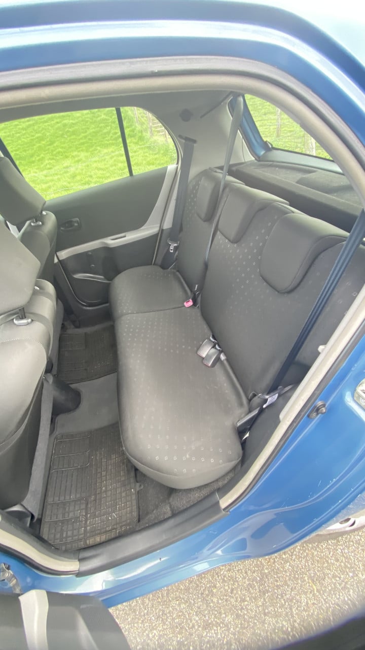 Toyota yaris 1.0. Met trekhaak