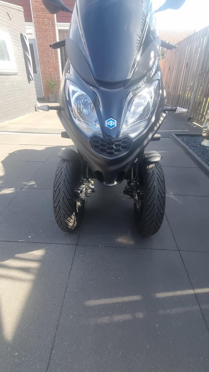 Piaggio MP3 HPE 300