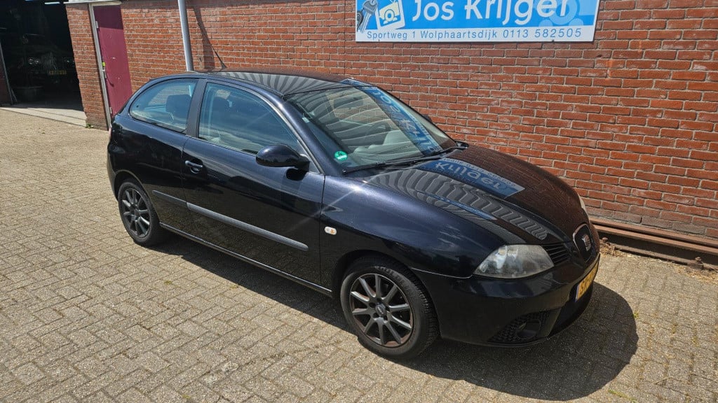 Seat Ibiza 1.4-16v reference automaat