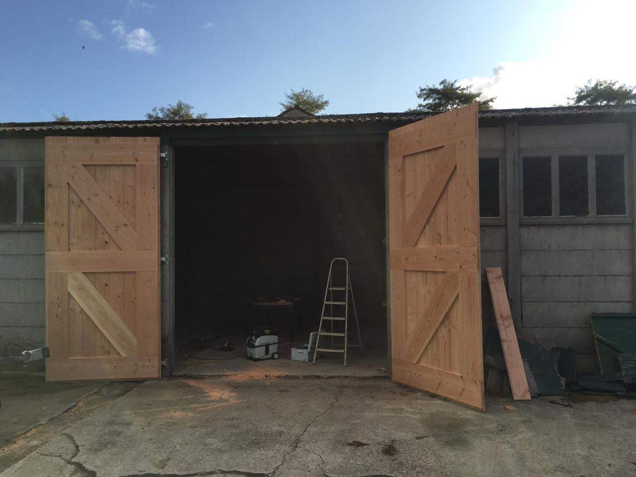 SALE! Douglas dakbeschot / vellingdelen / mes & groef planken