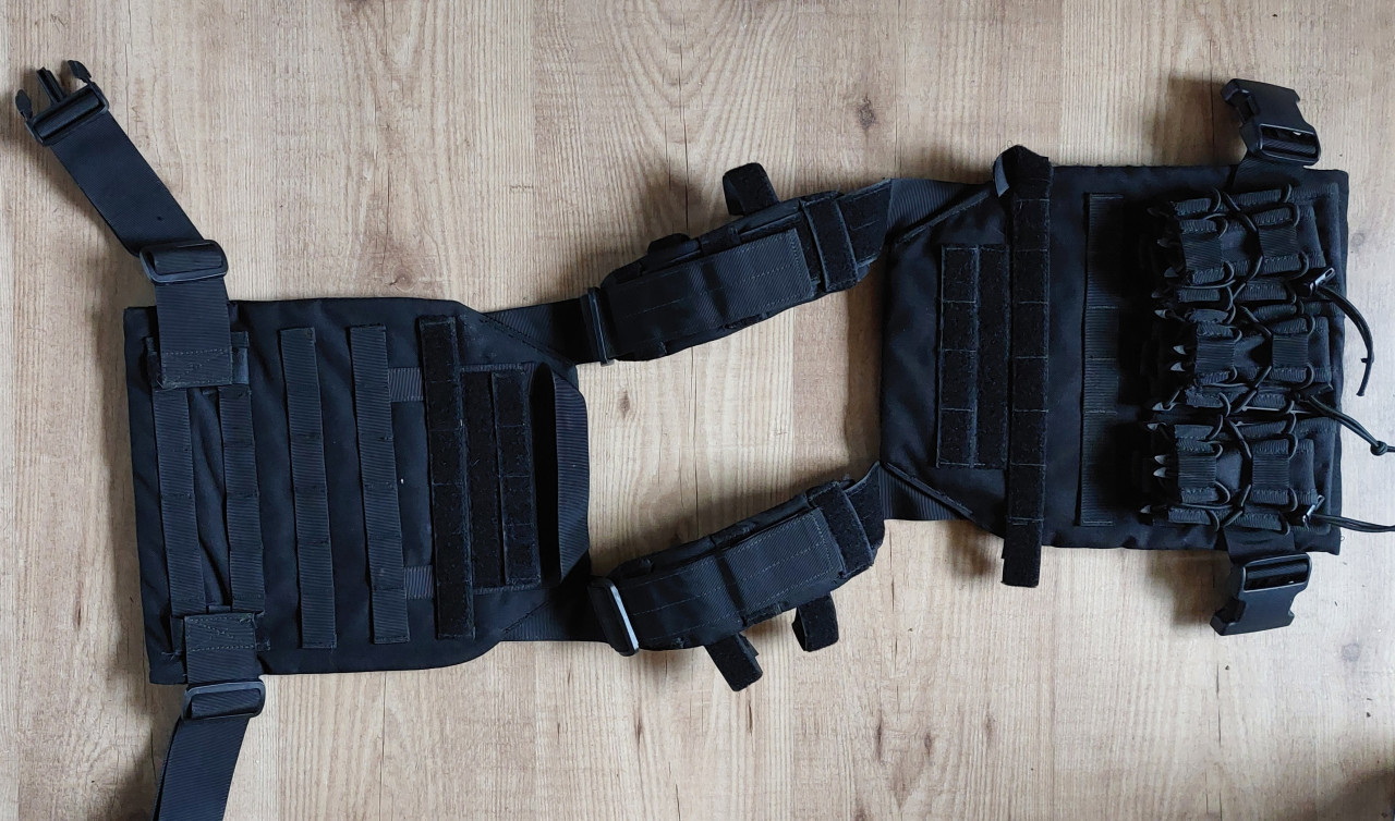 Diverse airsoft artikelen te koop Plate carrier Zwart