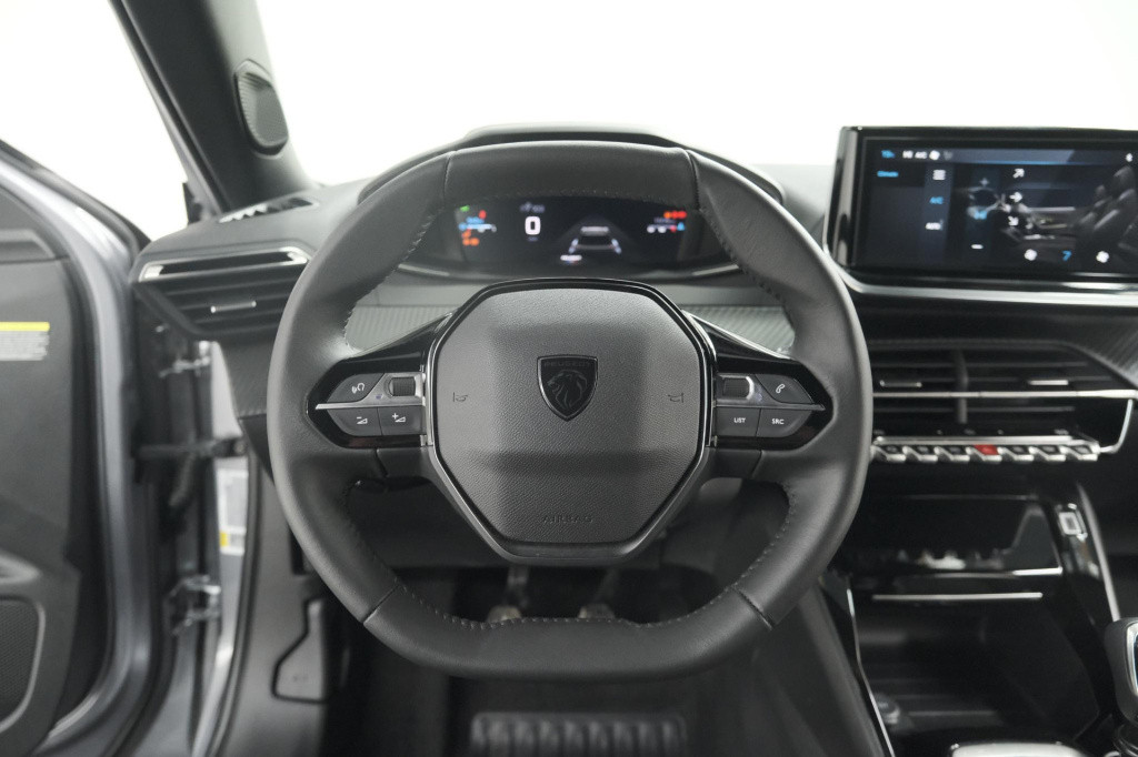 Peugeot 2008 puretech 100 allure | camera | navigatie | apple carplay | par