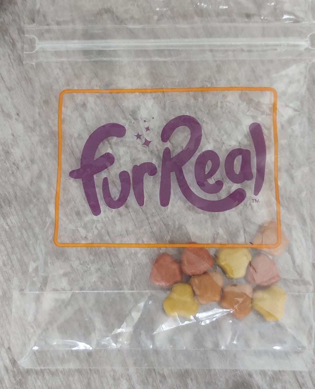 Furreal kat met lijntje