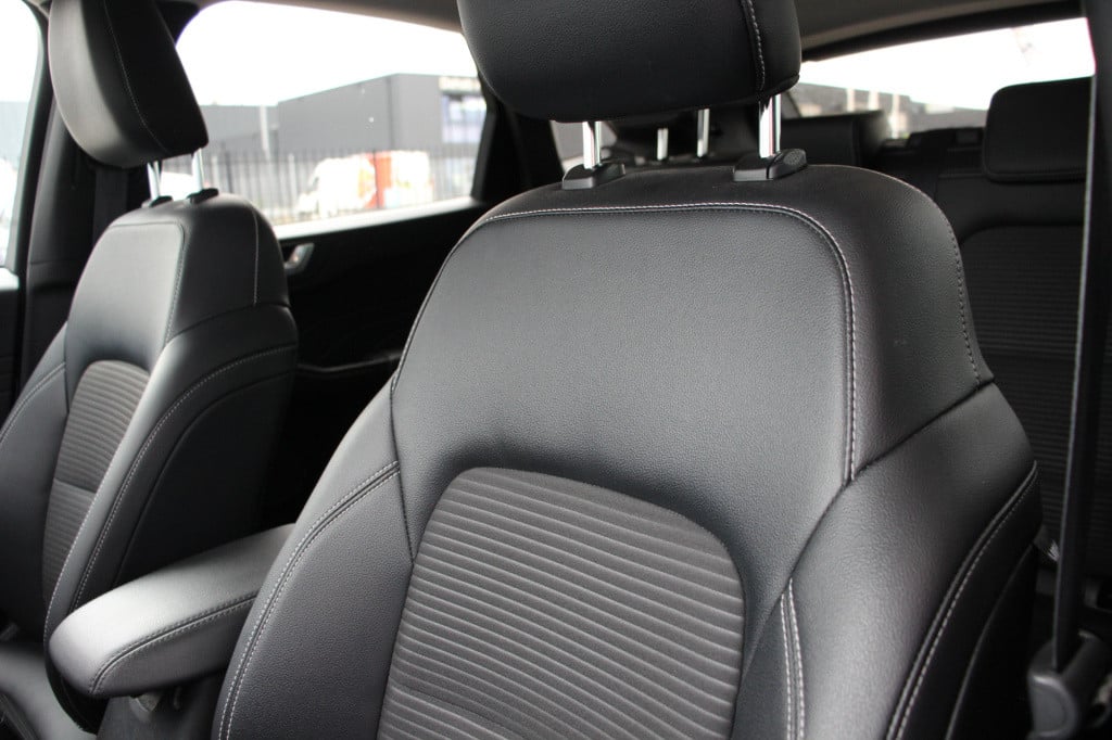 Ford Kuga 2.5 phev titanium x | b&o | camera | trekhaak | stoel/stuurverwar