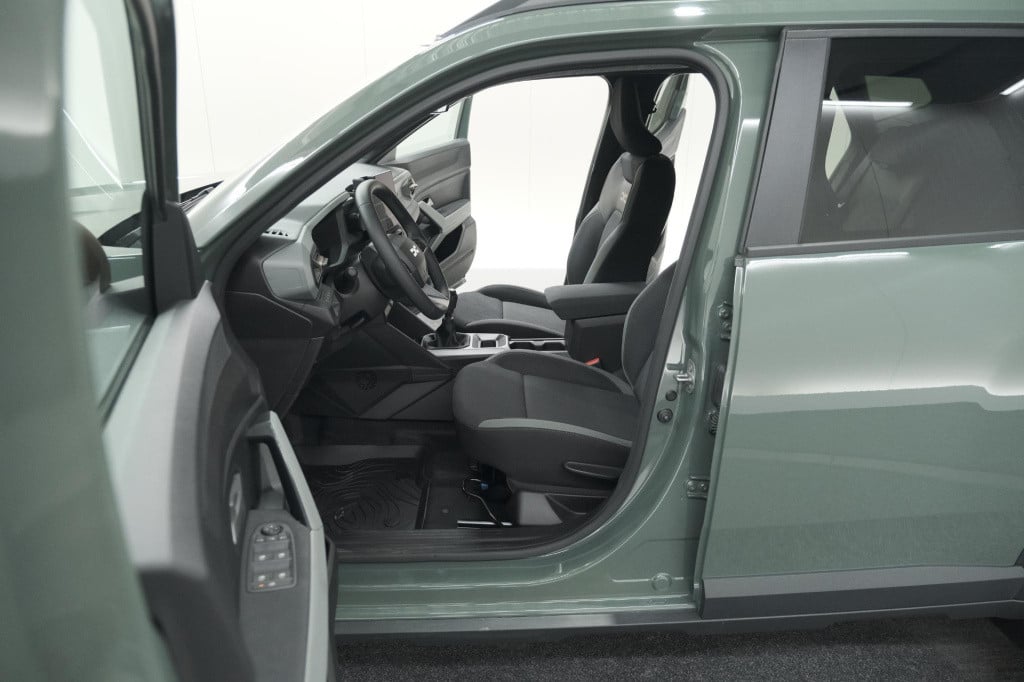 Dacia Duster tce 130 mild hybrid extreme | camera | apple carplay | automat