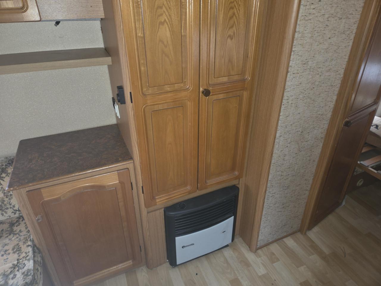 Knaus azur 495 met voortent