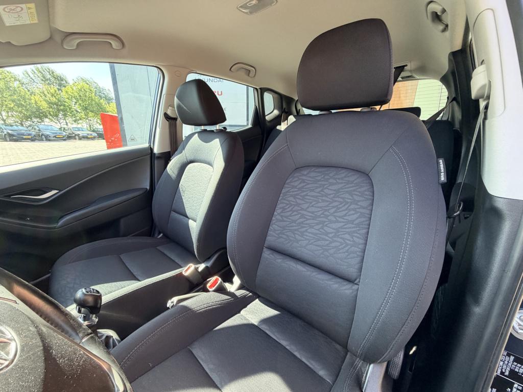 Hyundai Ix20 1.4i go! | radio | bluetooth | cruise control | nav | trekhaak