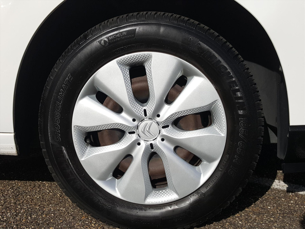 Citroen C3 1.2 puretech 82pk s&s feel navigatie | trekhaak | cruise & clima