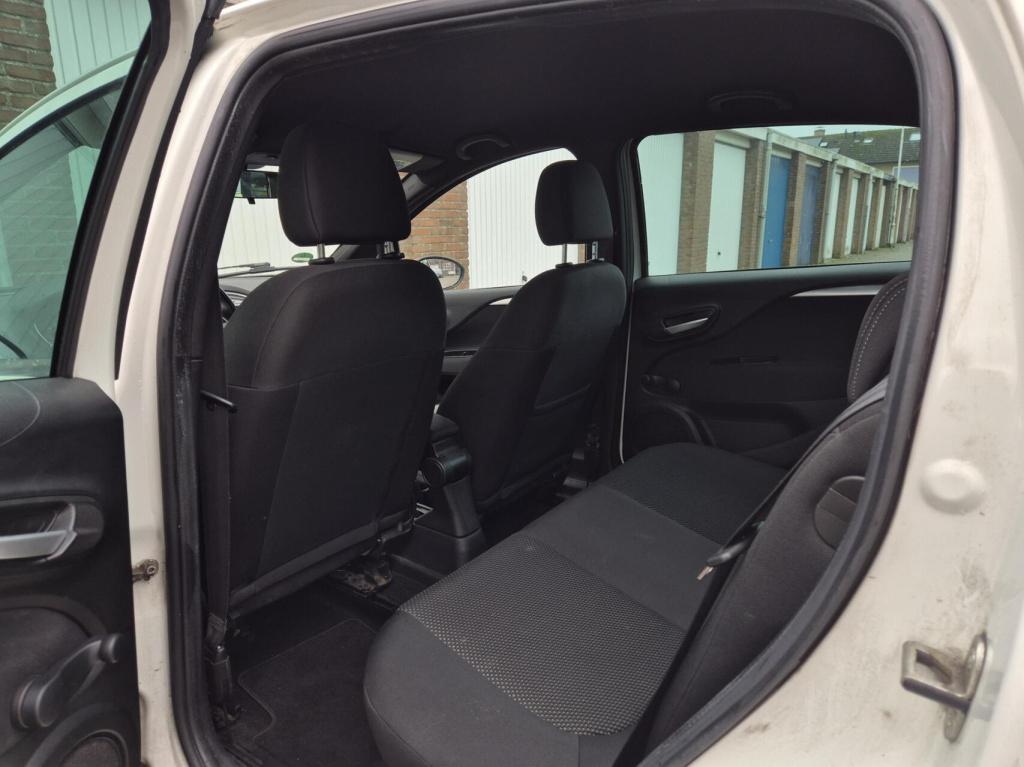 Fiat Punto evo 1.4-16v multiair sport