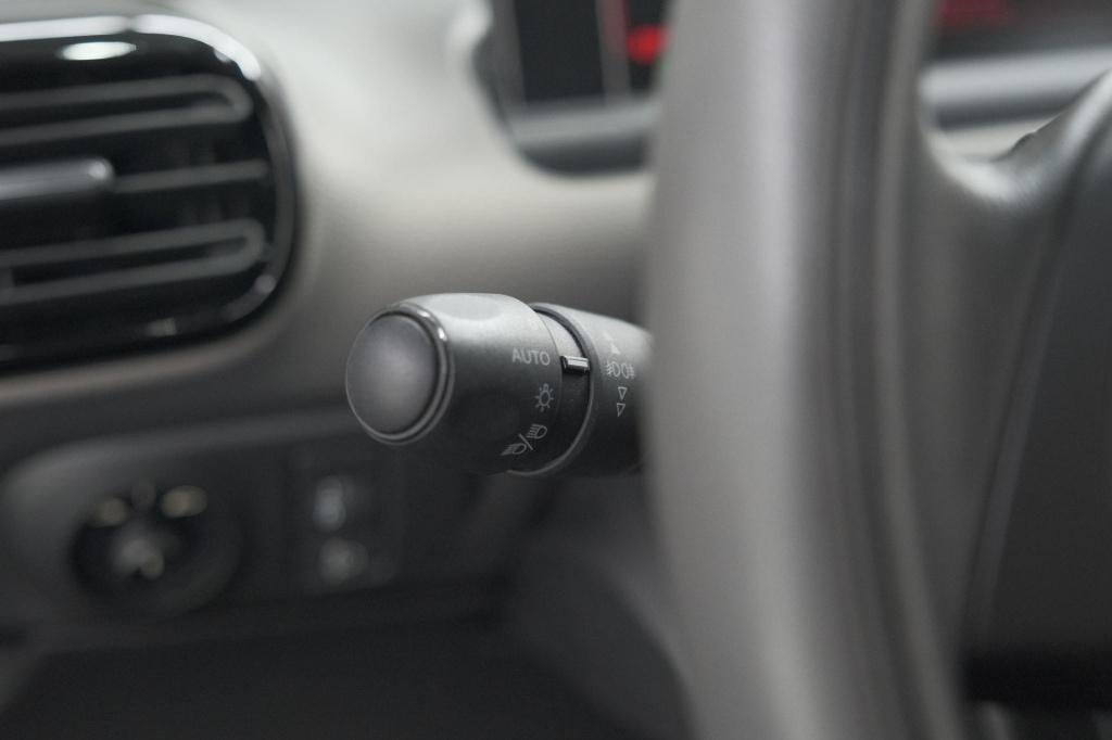 Citroen C4 Cactus 1.2 e-vti feel | automaat | navigatie | 17 inch lichtmeta