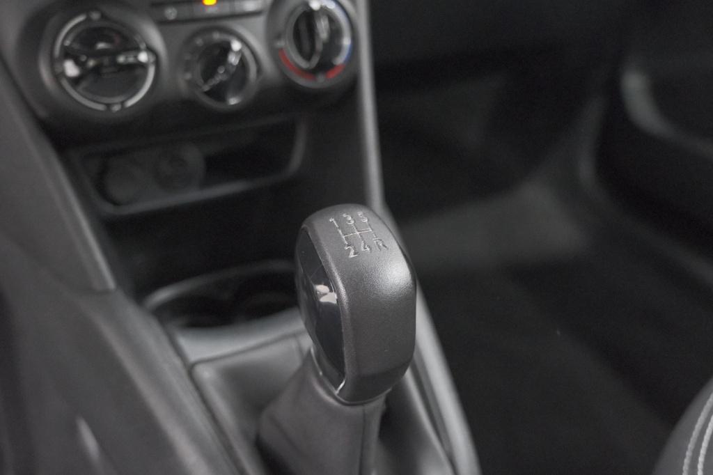 Peugeot 208 puretech 82 active | camera | apple carplay | airco