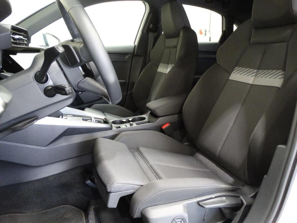 Audi A3 35 tfsi 150pk s tronic s line edition