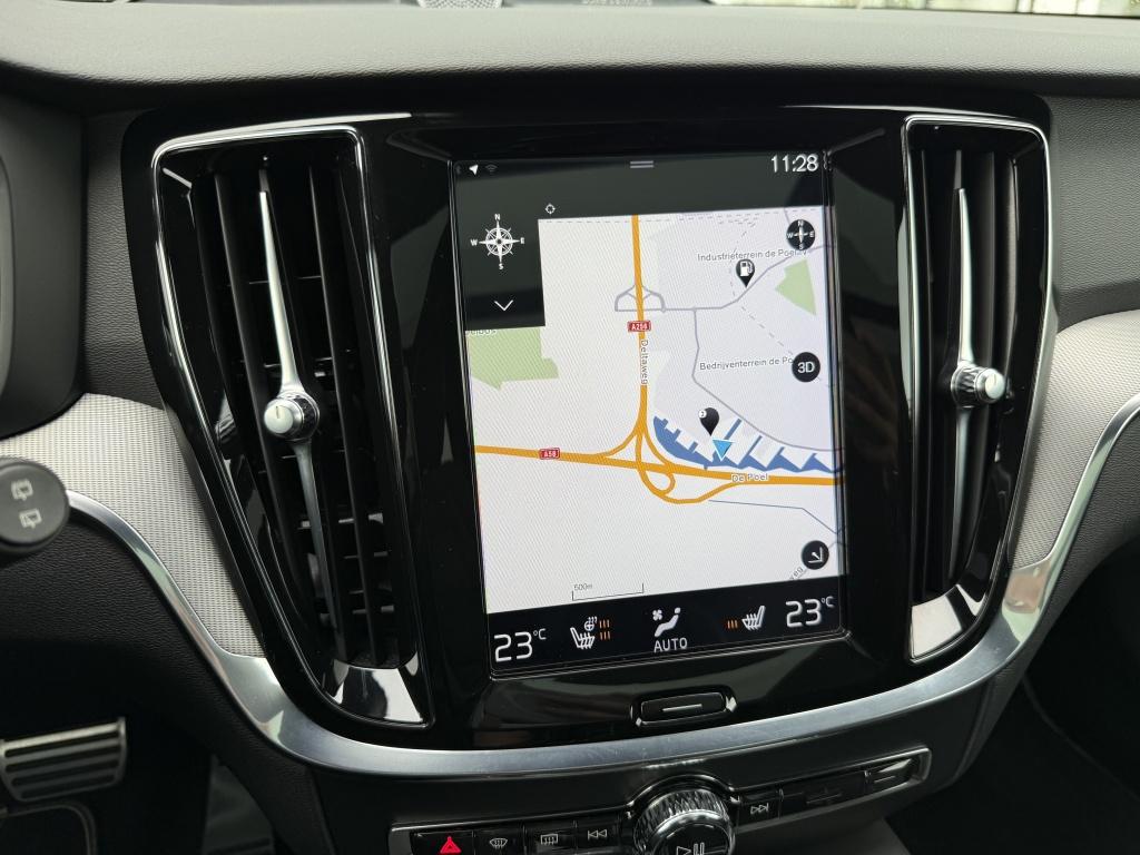 Volvo V60 t6 340pk recharge r-design| panodak| b&w sound| adap.cruise| tre