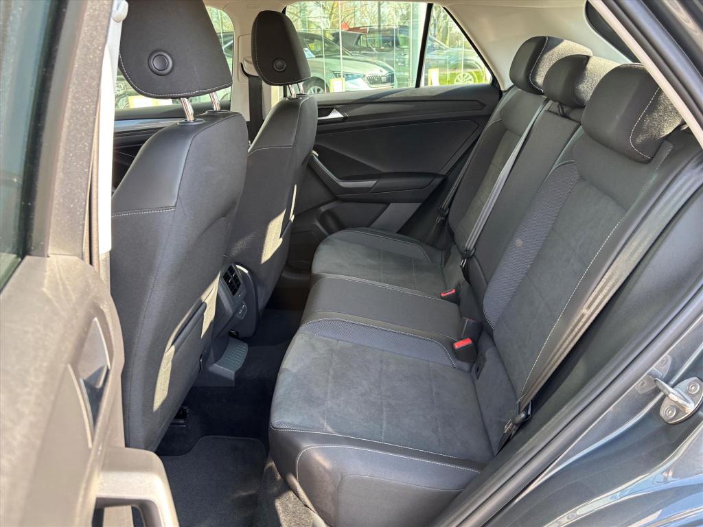 Volkswagen T-roc 1.5 tsi 150pk 7-dsg style|camera|carplay|keyless| rijklaar