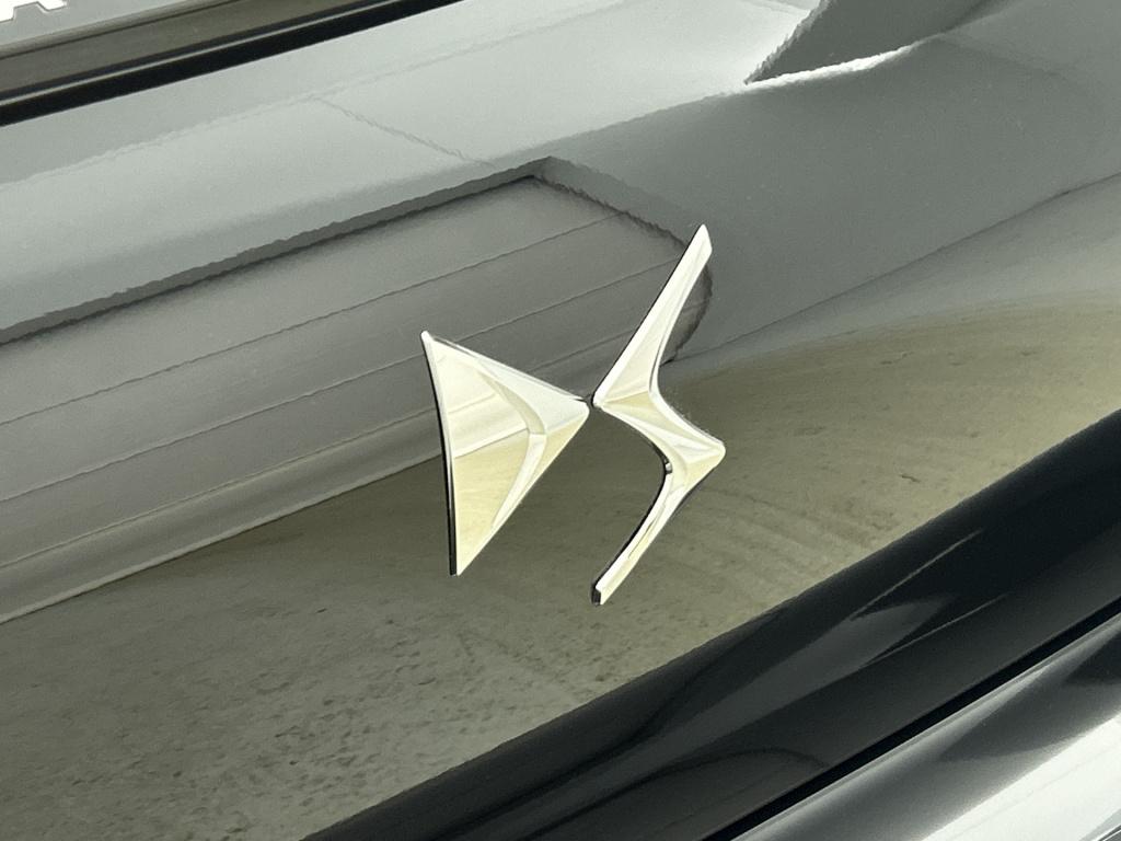 Ds Ds 3 e-tense bastille 54 kwh | private lease 60 mnd/10.000km €. 625,- pe