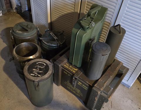 Verschillende legerartikelen