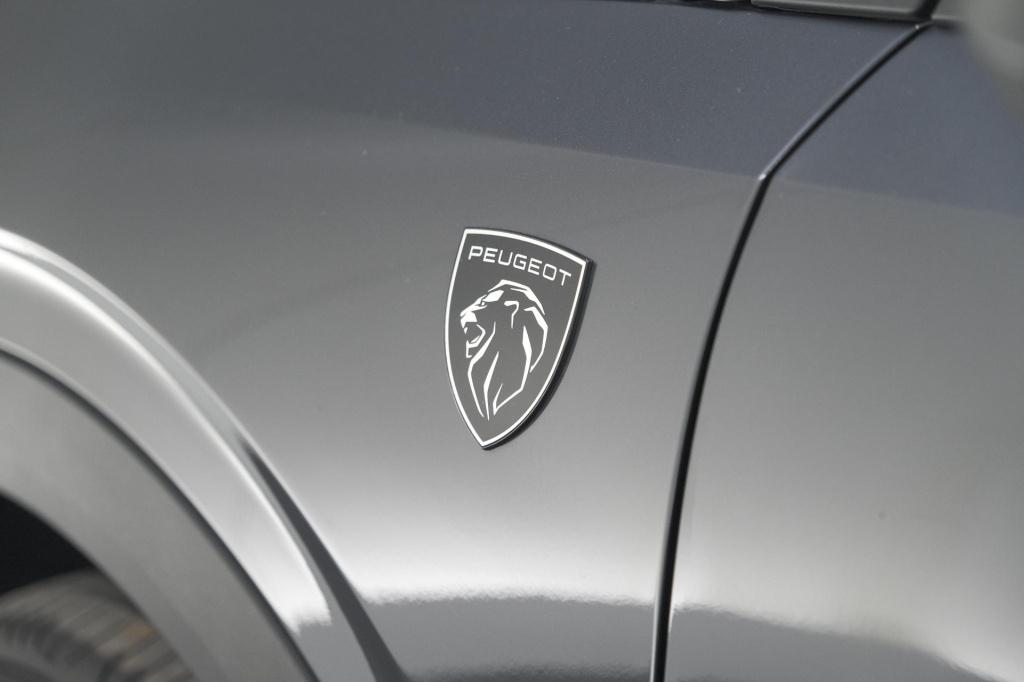 Peugeot 3008 1.2 hybrid 145 gt | 360 camera | adaptieve cruise control | st
