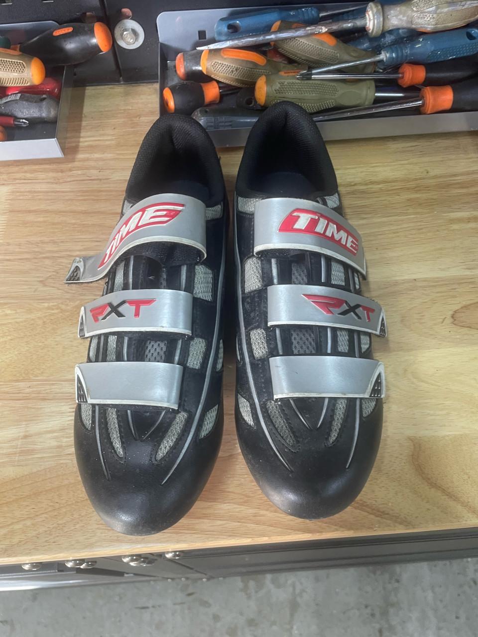 Fietsschoenen maat 42