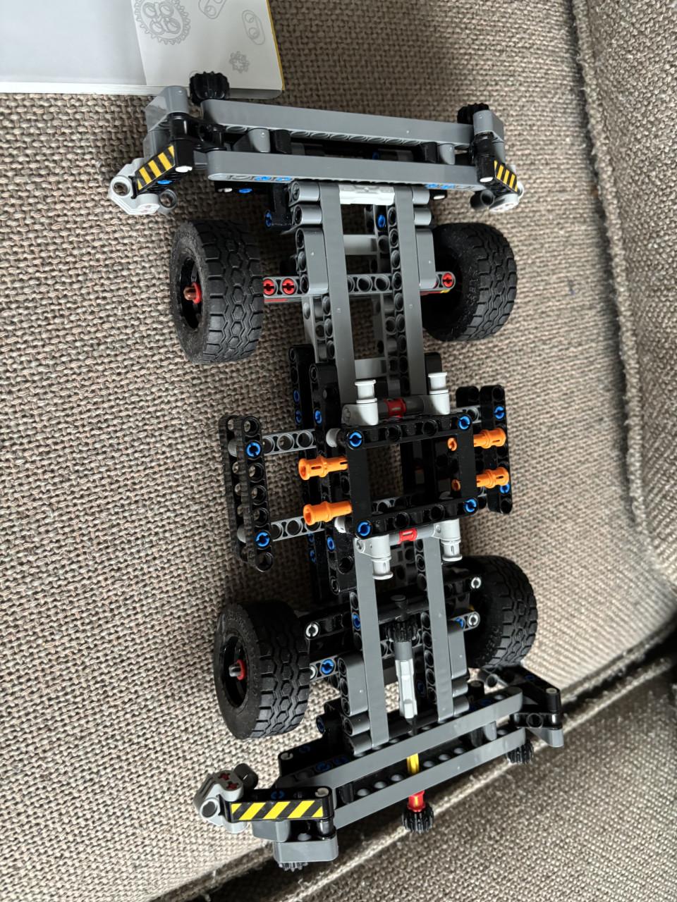 Lego technics 42144