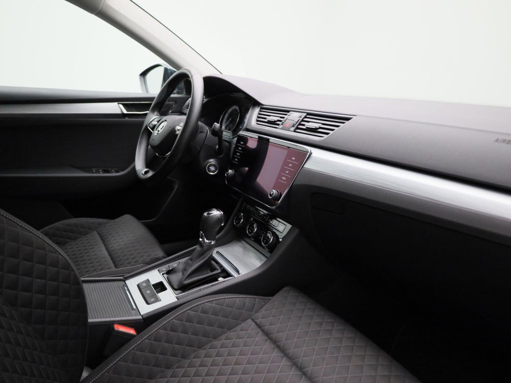 Skoda Superb combi 1.4 tsi iv business edition | automaat | navigatie | cam