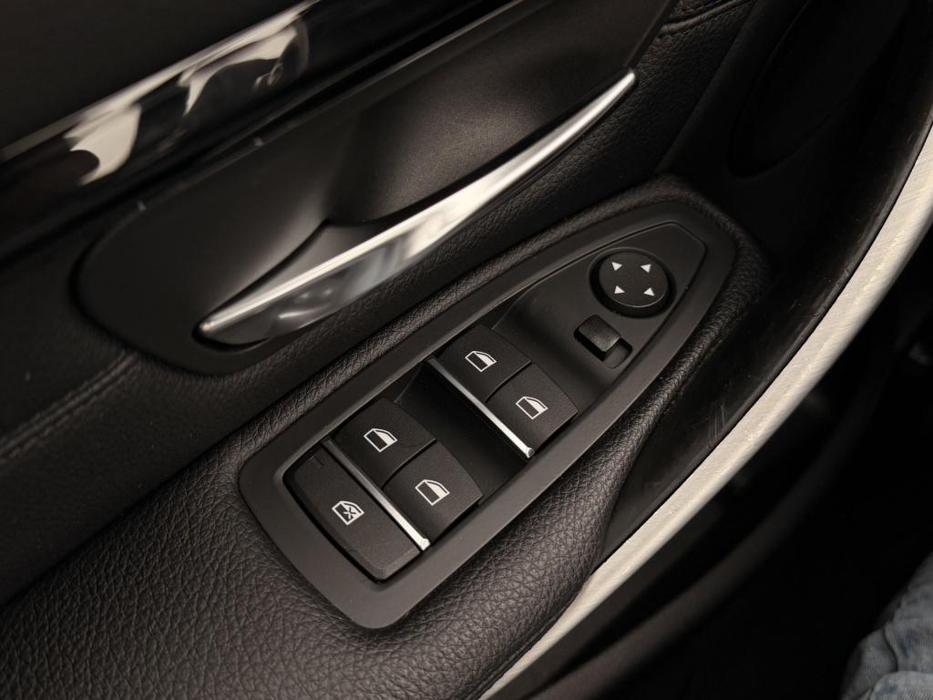 BMW 3-serie 320i m-sport | cruise | stoelverwarming | navi | leder | led |