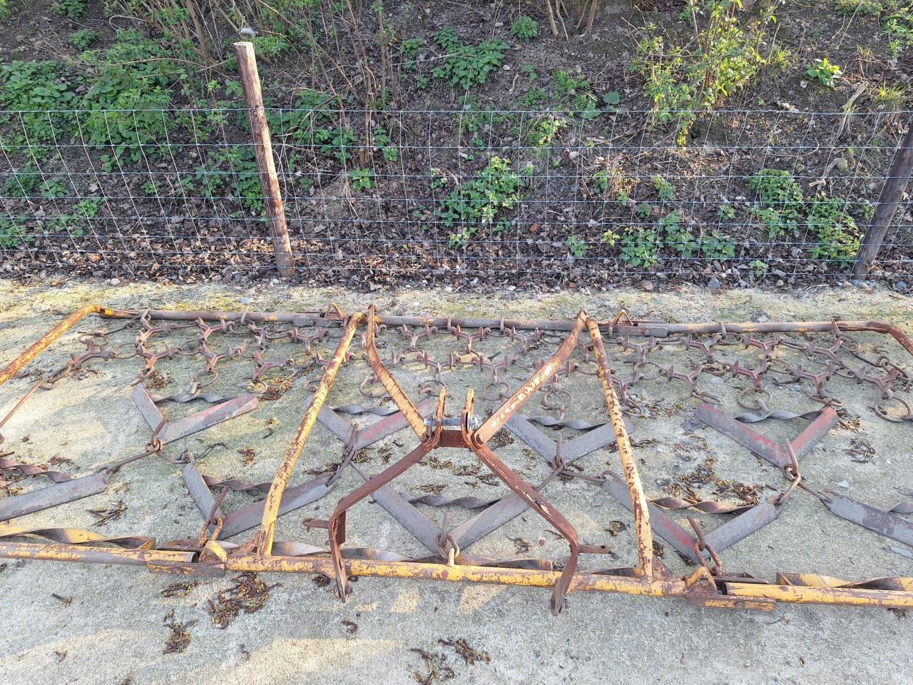 Weidesleep met echte Mols hoop driehoeken voor extra egalisatie