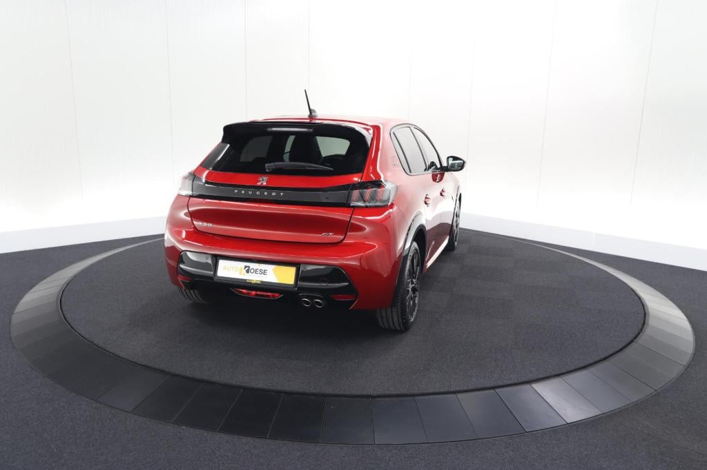 Peugeot 208 1.2 puretech 130 gt | alcantara pack | panoramadak | dodehoekde