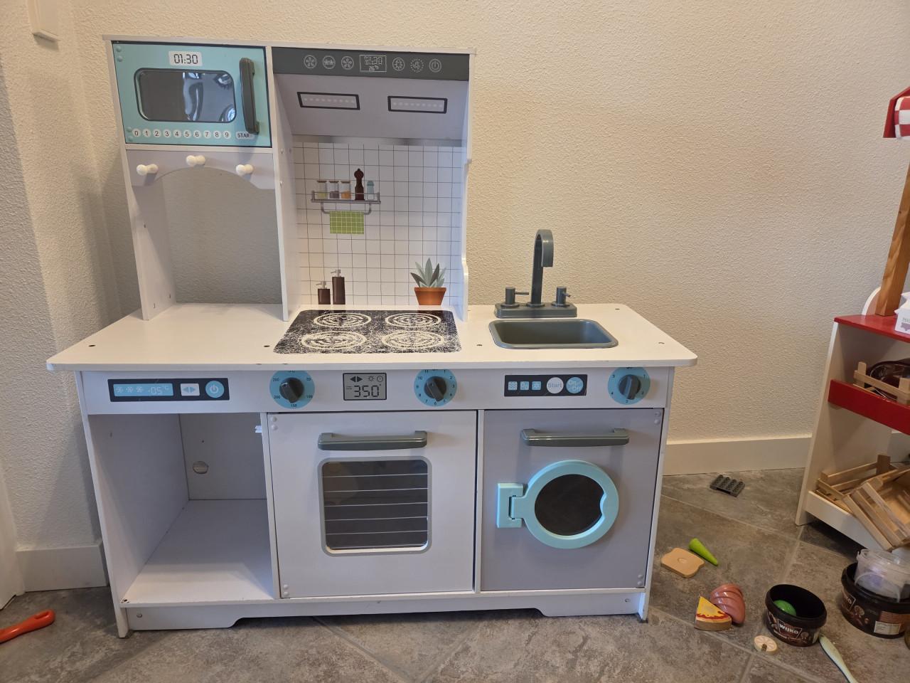 Speelkeuken bandit en angels met accesoires