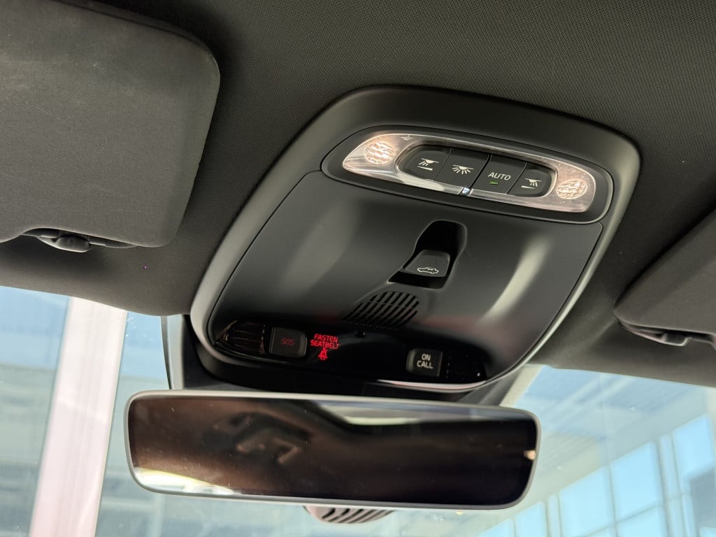 Volvo V40 t3 153pk aut6 polar+ sport| panodak| camera| h&k sound| trekhaak
