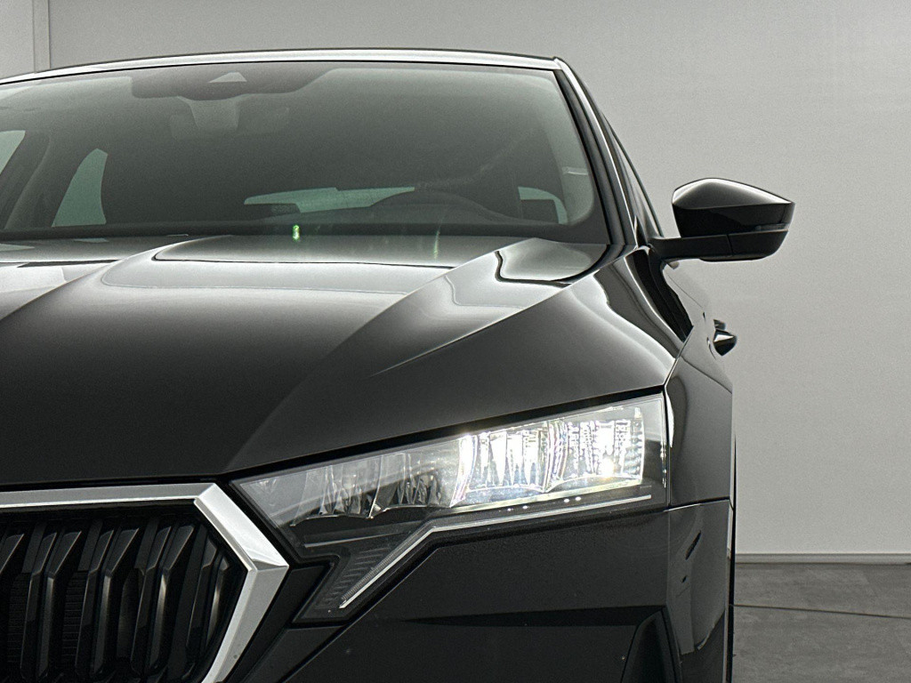 Skoda Octavia business edition 1.5 tsi m-hev 85 kw / 115 pk hatc