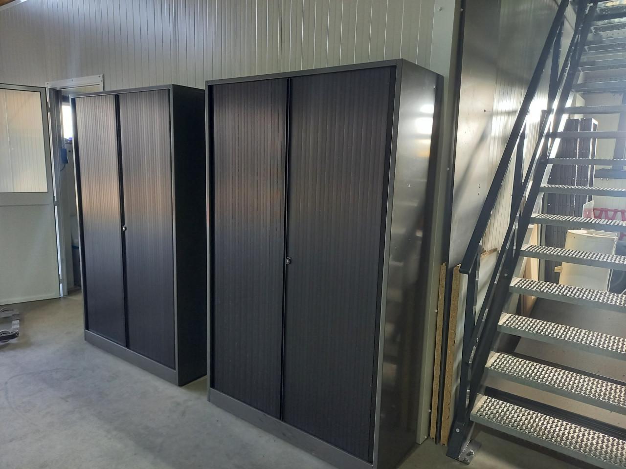 Ahrend roldeurkast vakkenkast