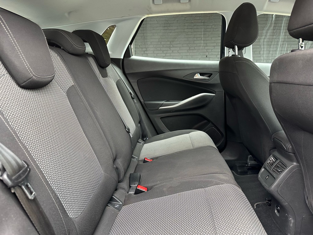 Opel Grandland X 1.2 turbo online ed.