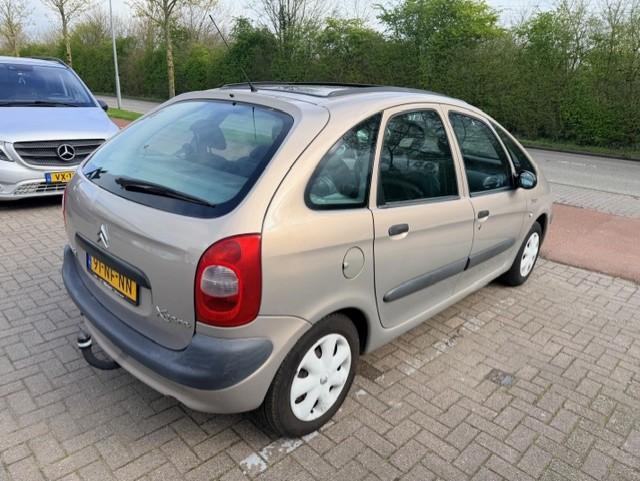 Citroen Xsara Picasso 1.6i différence