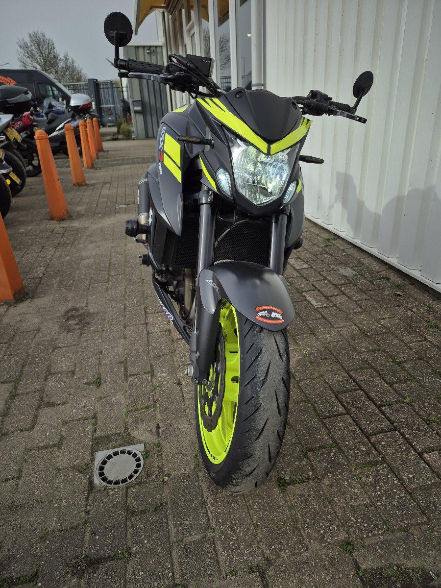 Suzuki GSX-S750 . stoere naked uit 2017