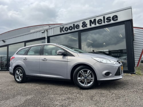 Ford Focus 1.0 ecoboost 100pk edition , trekhaak , voorruitverwarming