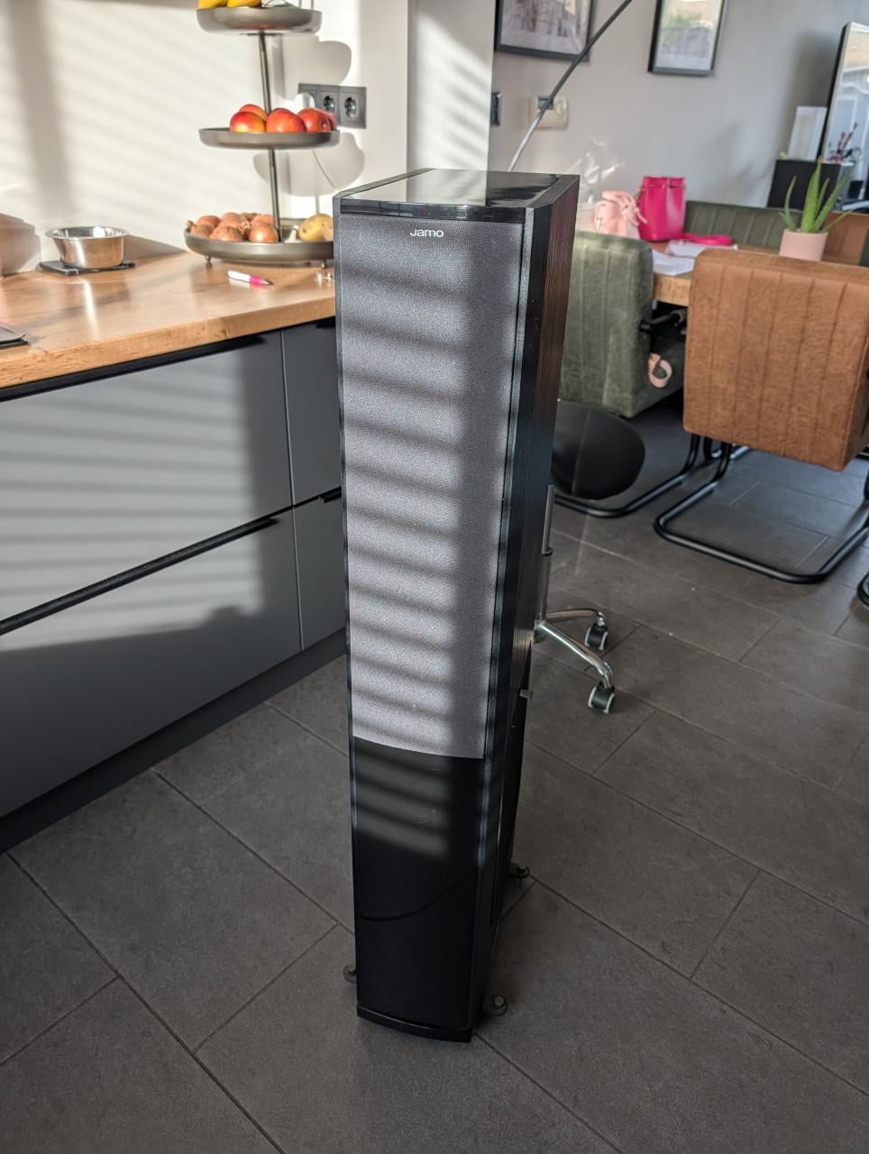 Jamo S608 met center en rears