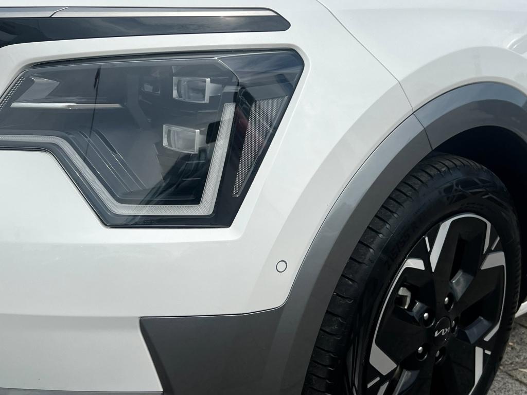 Kia Niro Ev executiveline 64.8 kwh full option, trekhaak afn. pearl white