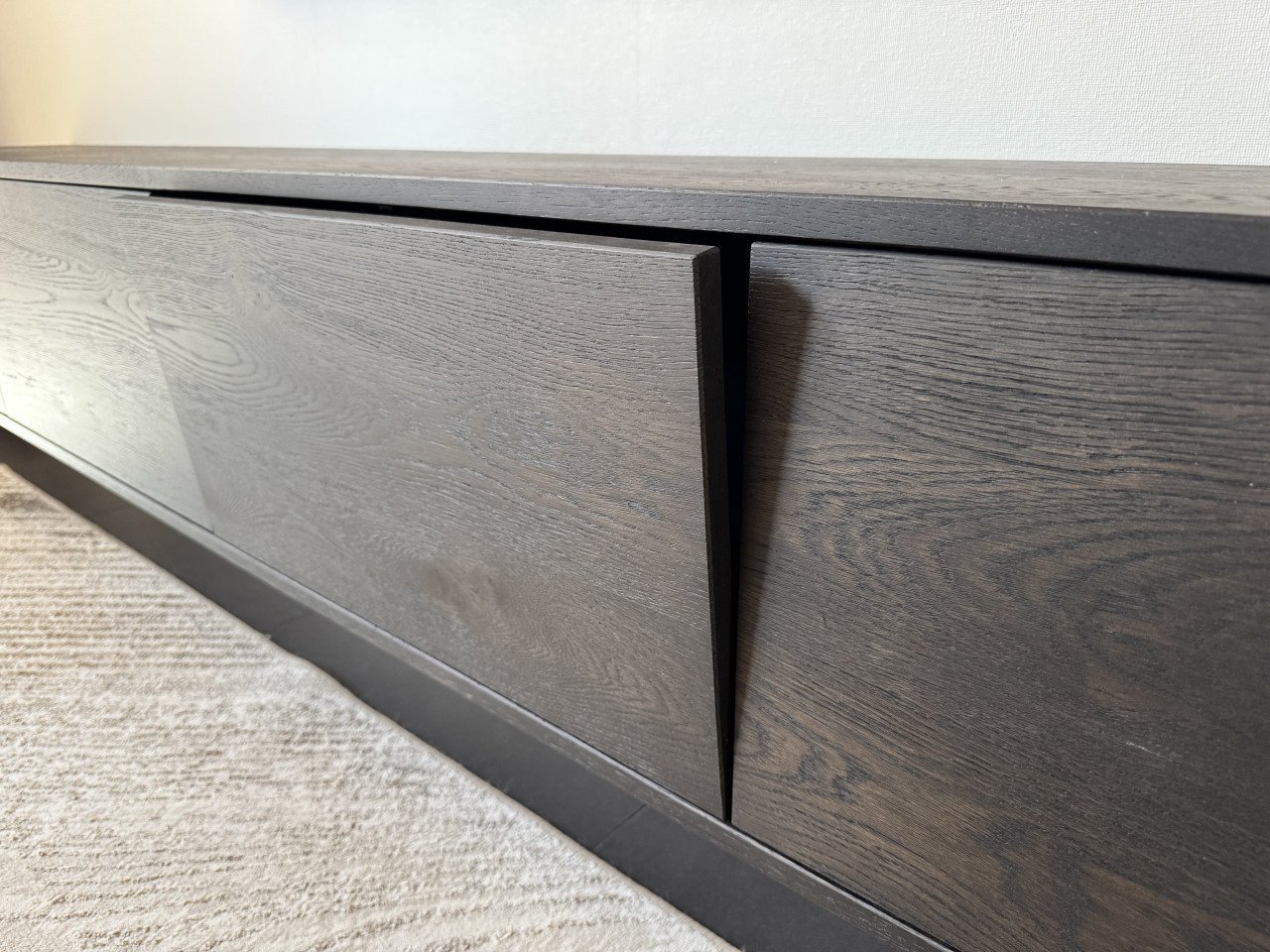 Zweven tv-meubel Table du Sud, Eikenhout, 240 cm