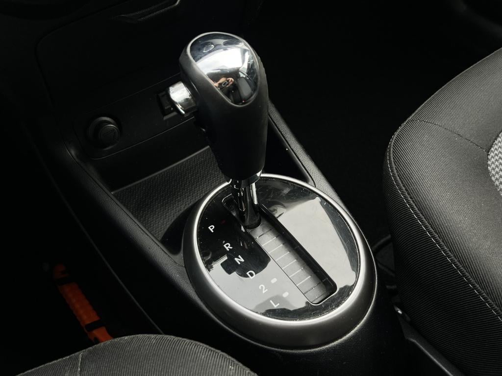 Hyundai I 20 1.4i i-motion | automaat | trekhaak | radio