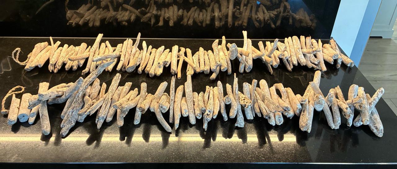 2 x houten slinger decoratie