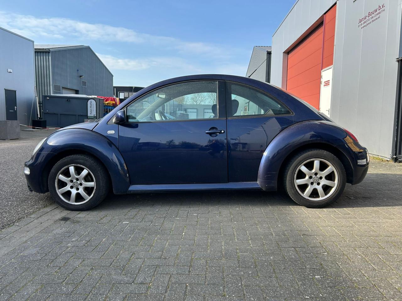 Volkswagen New Beetle 1.6 Loopt beetje onregelmatig rijd voor de rest nrml