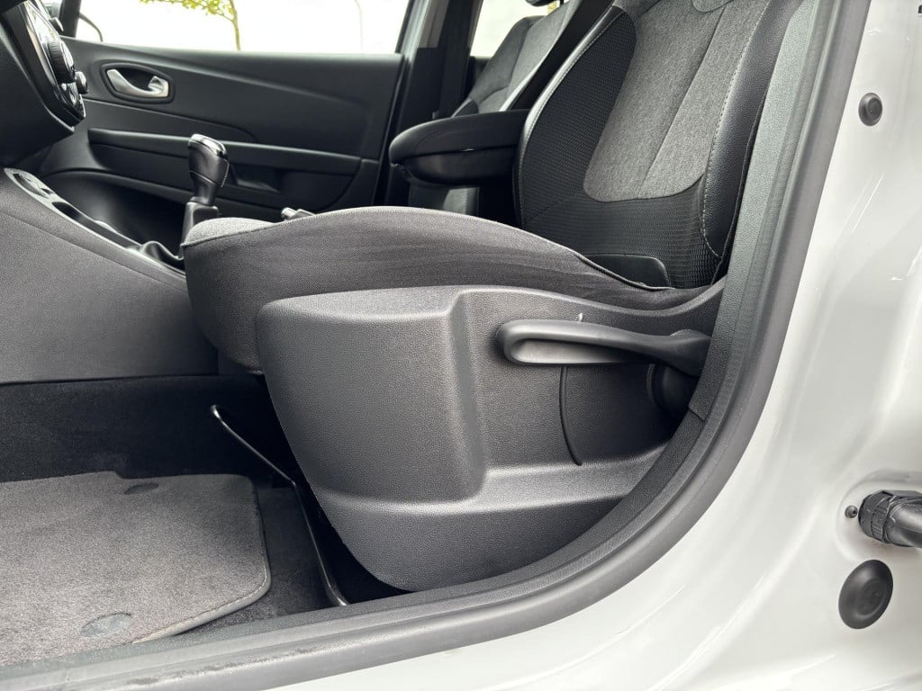 Renault Captur 0.9 tce intens | navigatie | camera | dodehoek detectie | le