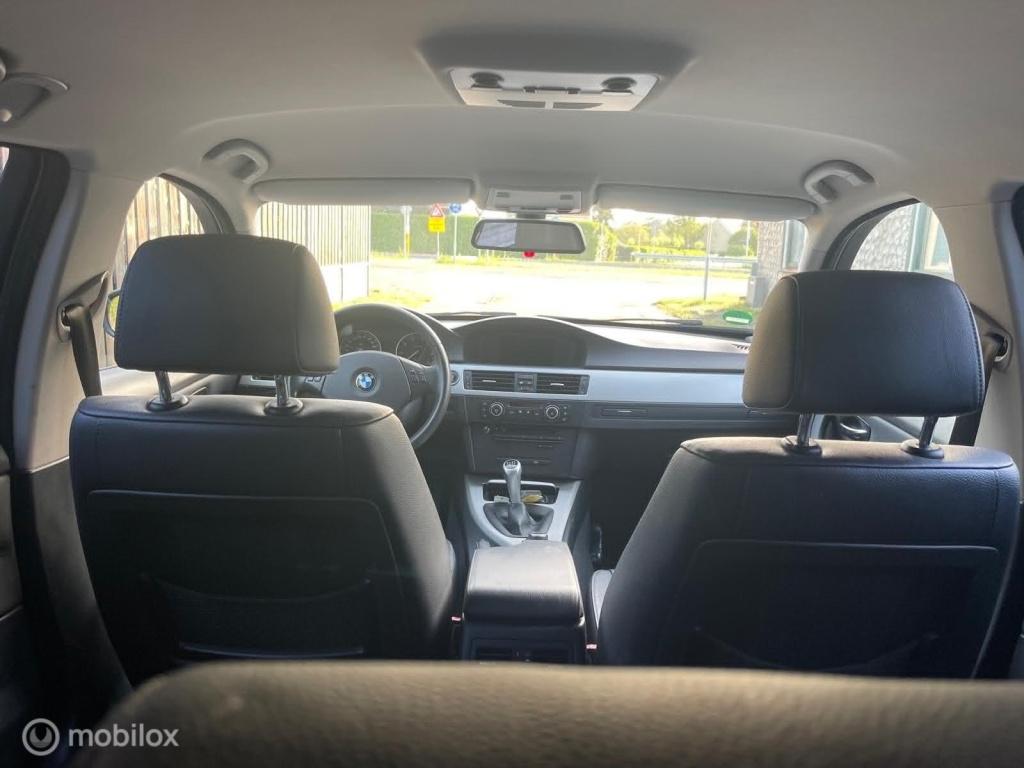 BMW 3-serie touring 318i business line