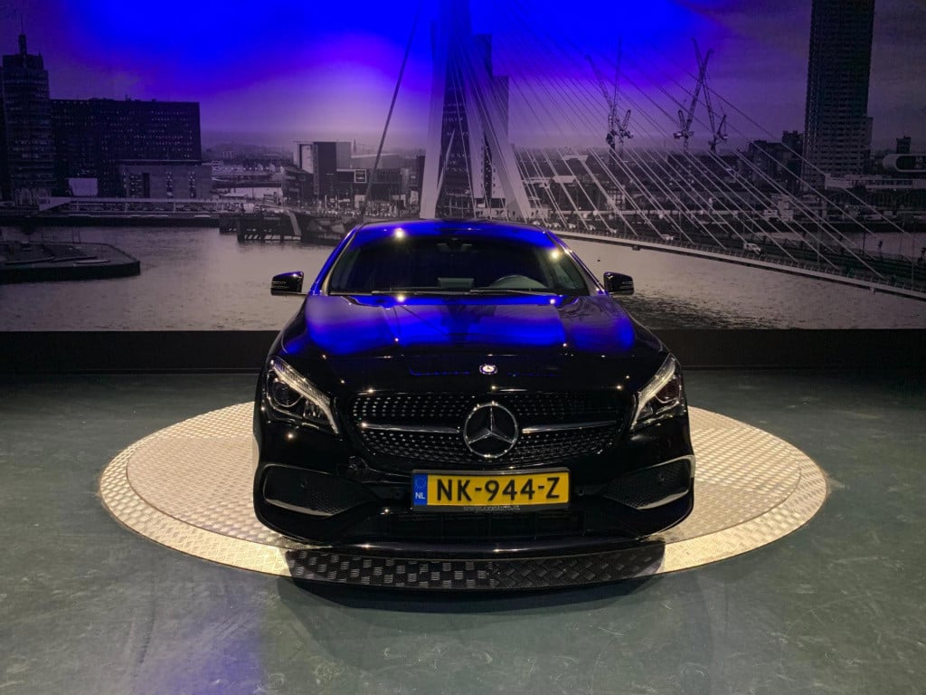 Mercedes-Benz Cla shooting brake 180 ambition *amg-line*led*