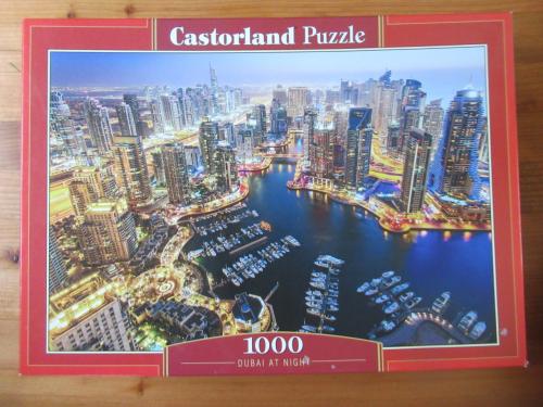 Mooie volledige puzzel van Dubai, 1000 stukjes, zo goed als nieuw.