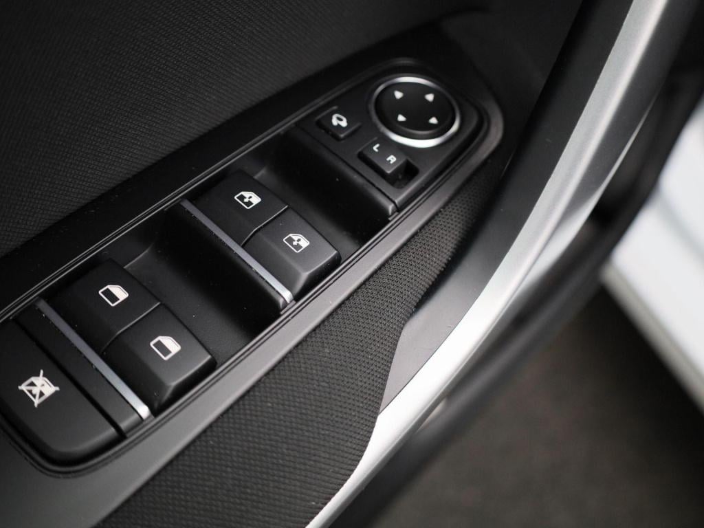 Kia Cee'd 1.0 t-gdi dynamicline | apple carplay | climate control  | cruise