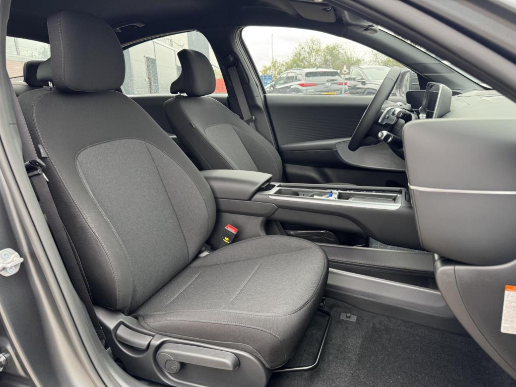 Hyundai Ioniq 6 pure edition 63 kwh