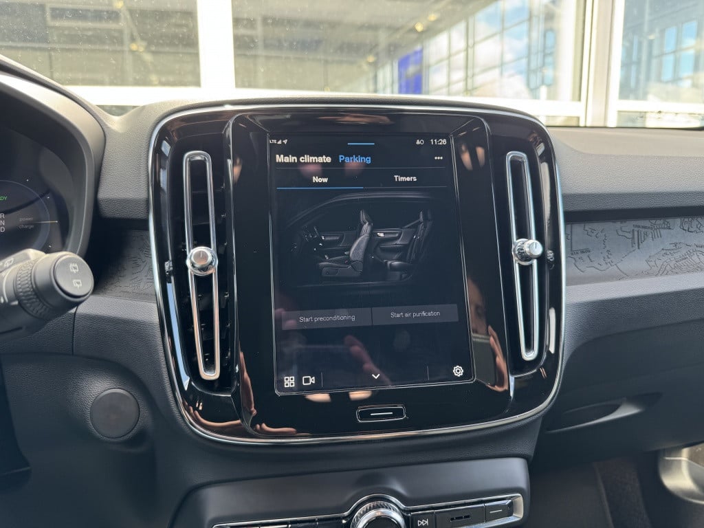 Volvo XC40 extended plus 82 kwh/252pk| adap.cruise| trekhaak| camera
