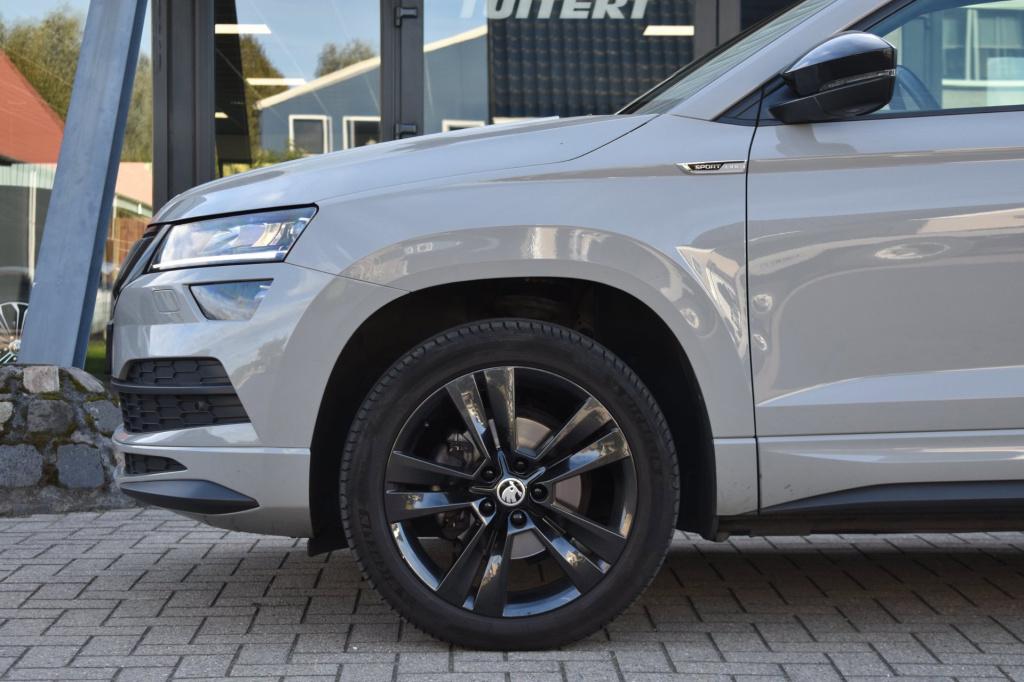 Skoda Karoq 1.5 tsi act sportline | nap | camera | stoelverwarming | apple 